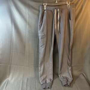 Figs Women's Zamora Jogger Scrub Pants ribbed ankle cuffs, size medium tall